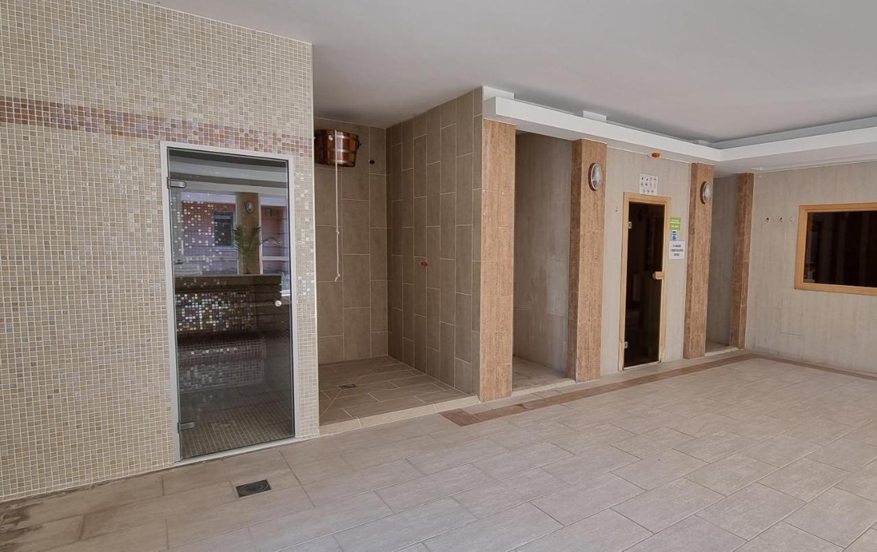 Relax Wellness Studio Hajduszoboszlo Apartment Bagian luar foto